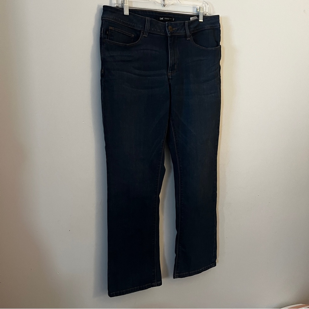 Lee Perfect Fit Blue Straight Leg Jeans Classic Style 14 Short - Picture 3 of 10